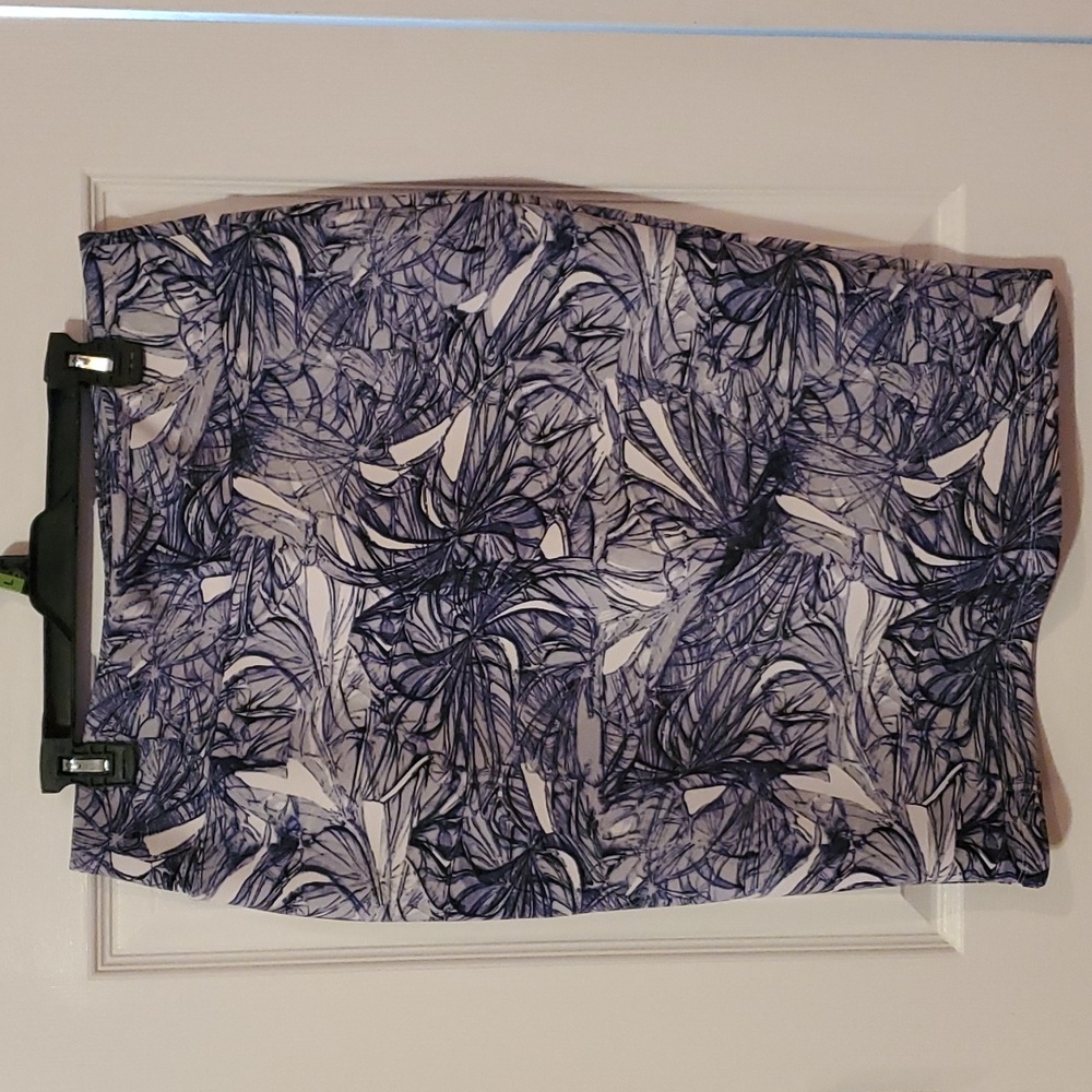 Carmen Marc Valvo skirt size XL